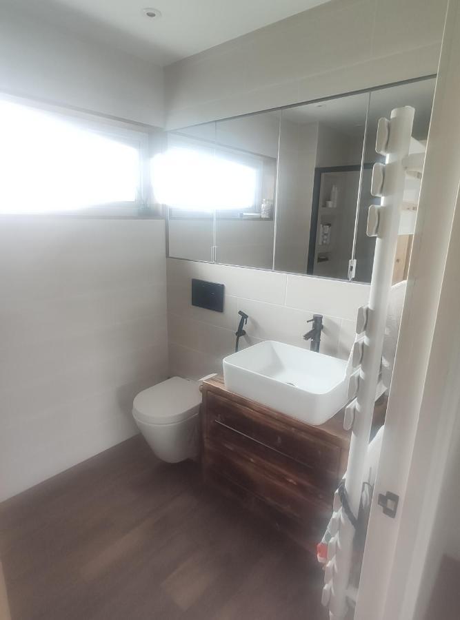 Single Bedroom In Quiet Neighbourhood Glasgow Exterior foto